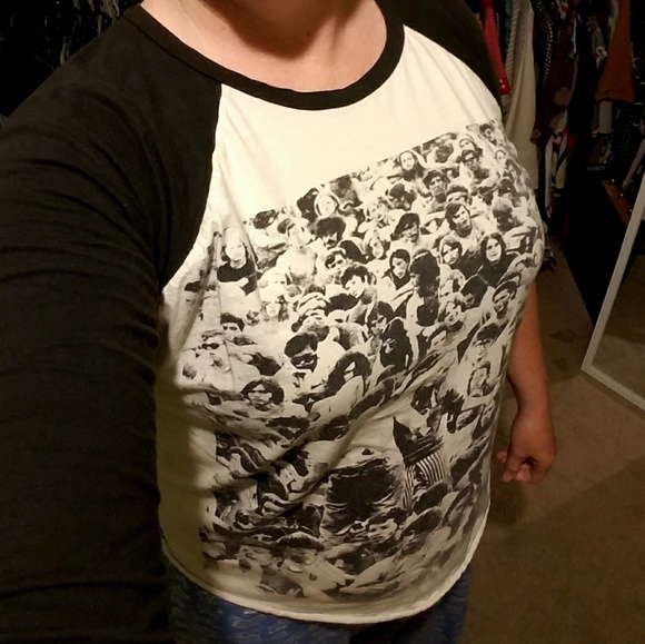 Cool 3/4 sleeved Woodstock tee - Picture 6 of 8